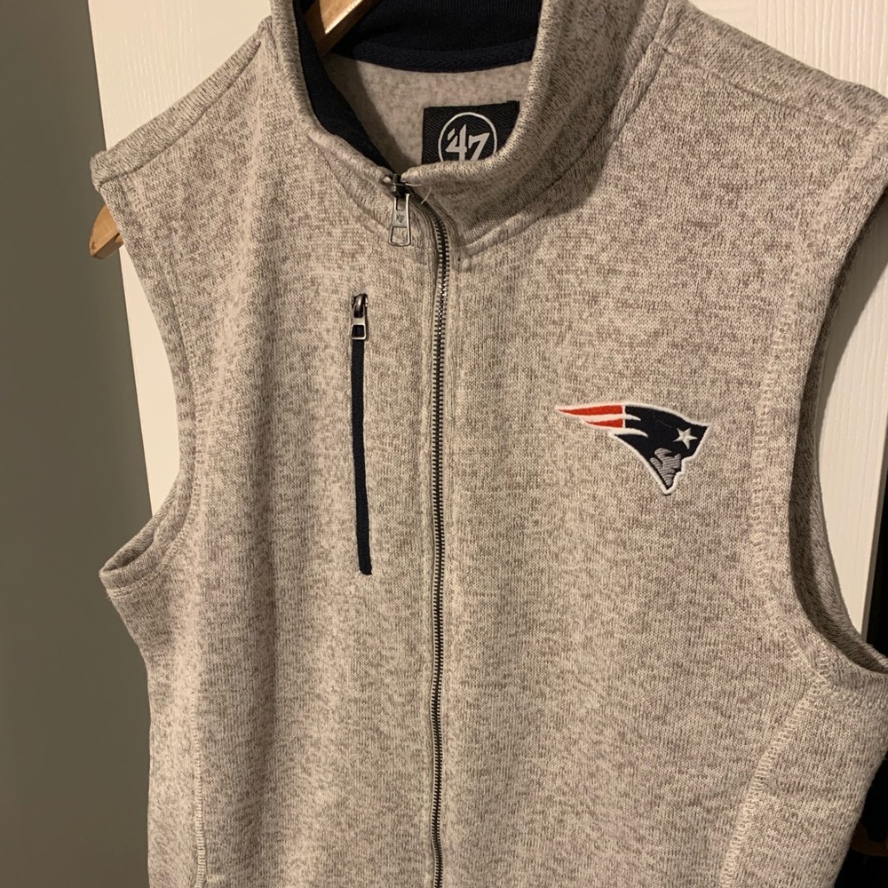 47 Patriots zip up vest